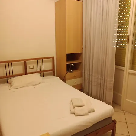 Bed & Breakfast Almaran Port & 3*