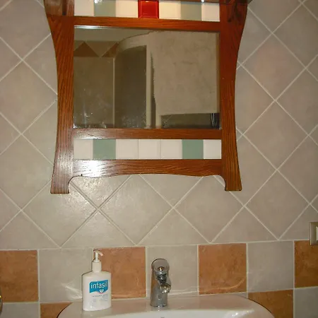 Oda ve Kahvaltı Almaran Port &