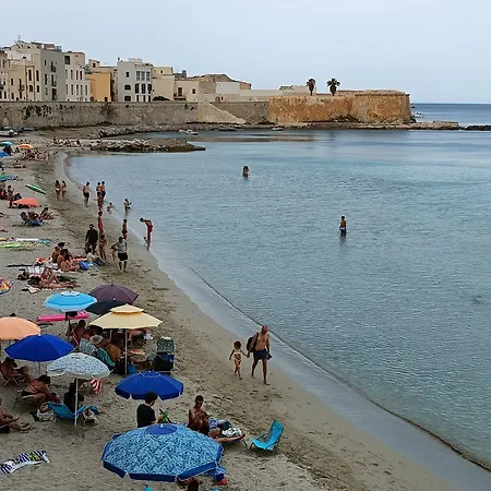 Oda ve Kahvaltı Almaran Port & 3*