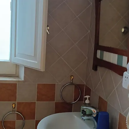 Almaran Port & Oda ve Kahvaltı 3*