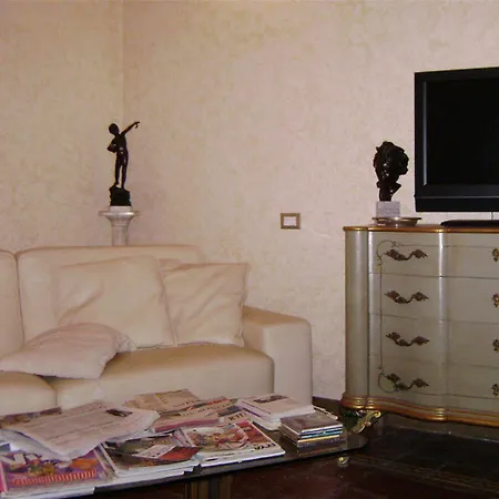 Oda ve Kahvaltı Almaran Port & 3*