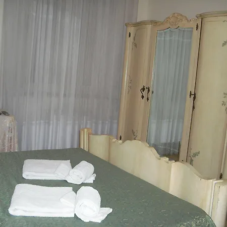 Oda ve Kahvaltı Almaran Port &