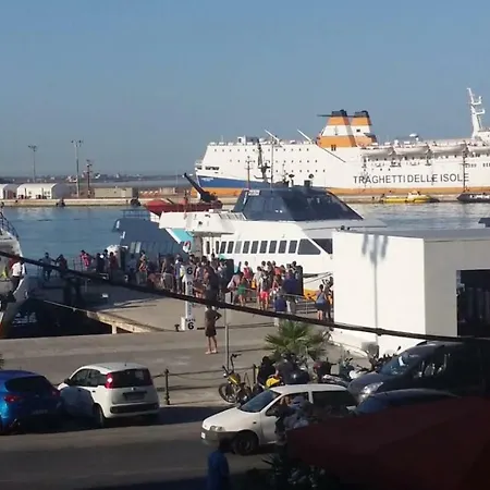 Almaran Port & Oda ve Kahvaltı Trapani